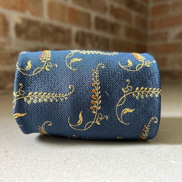 Robert talbott best of class navy blue gold grape vine men’s silk tie wine gift - Picture 3 of 15